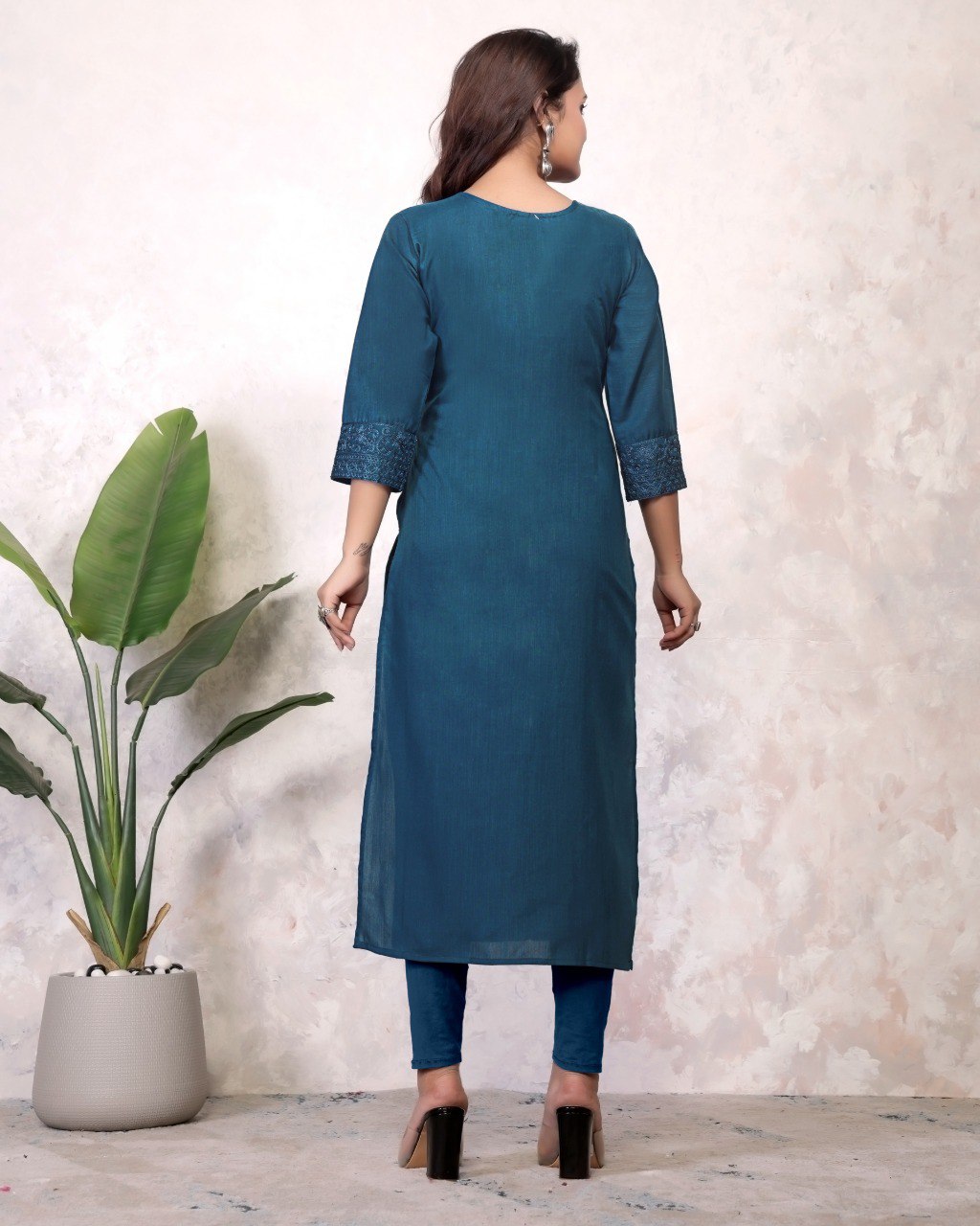 Exclusive Collection 😘 💥 Festival Special 💫  👗 Kurti – Premium